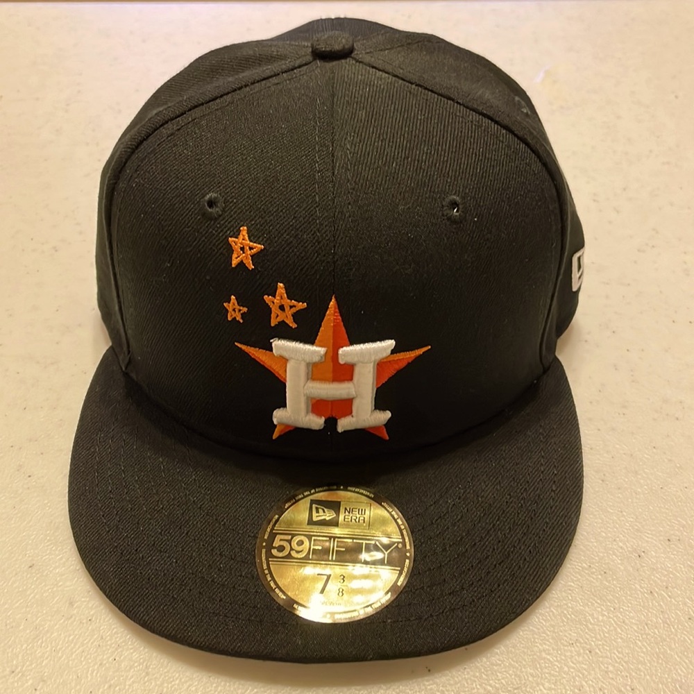 Brand new, never worn Travis Scott Astros hat